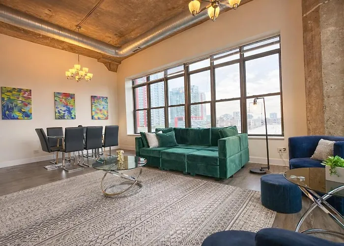 Apartamento Spacious 3br Corner With Optional Parking And Gym Access Near Mccormick Place, Grant Park And Soldier Field *